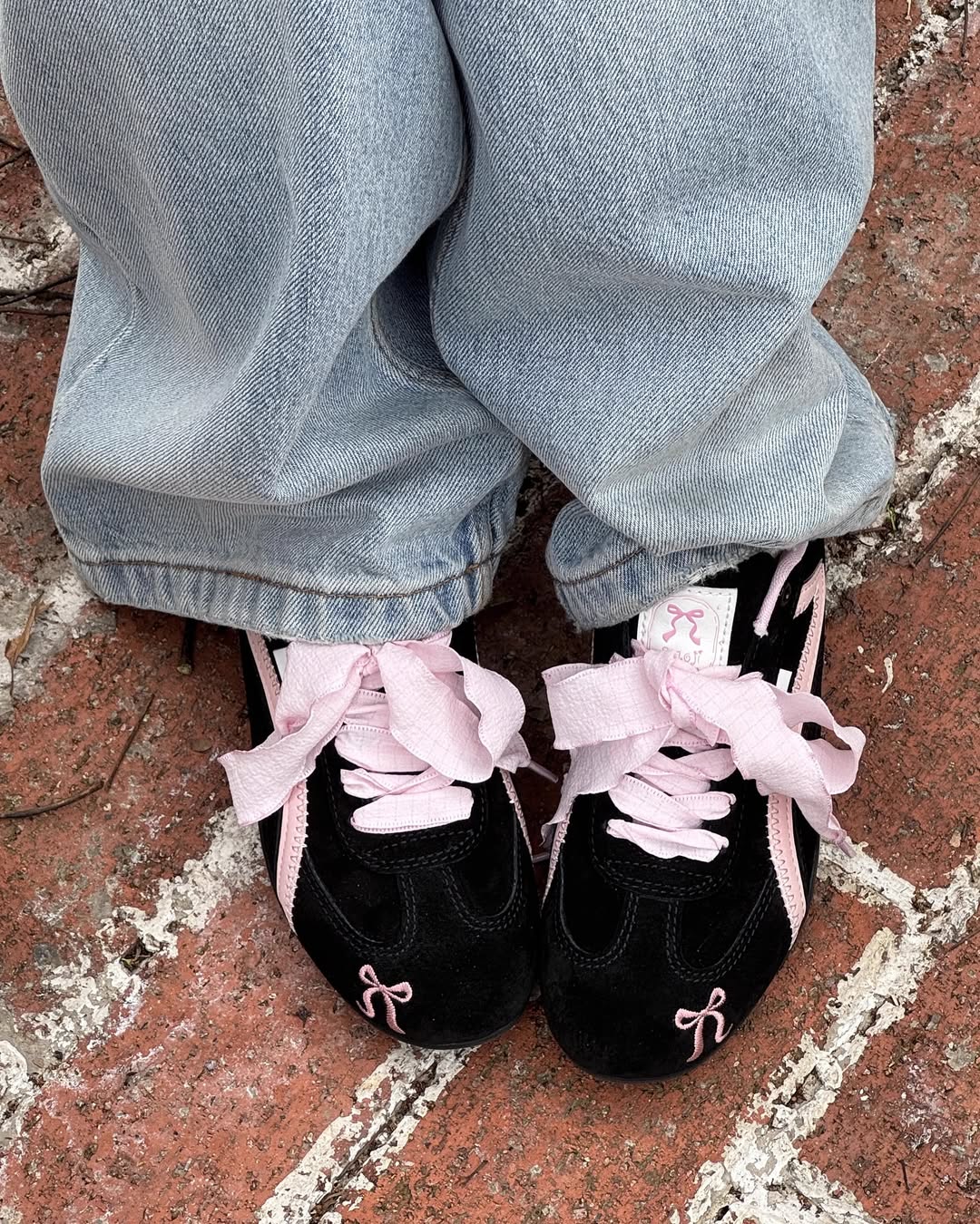 Кросівки 