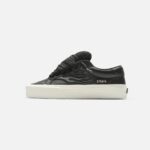 Кросівки "STRAYE LOGAN PUFF BLACK BEVEL"